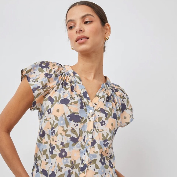 Rails NWT Alena Mod Floral Top Size Small - Picture 3 of 15